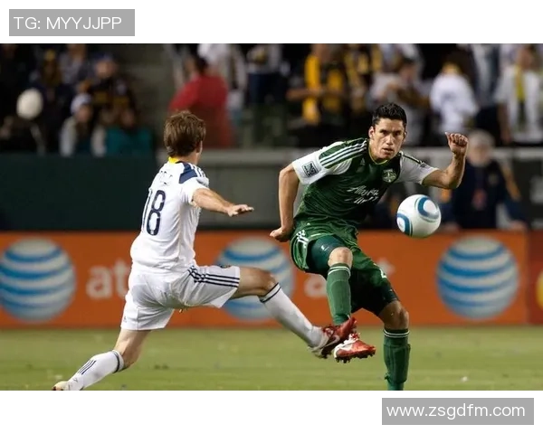 维多利亚足球明星的传奇之路与辉煌成就全景回顾