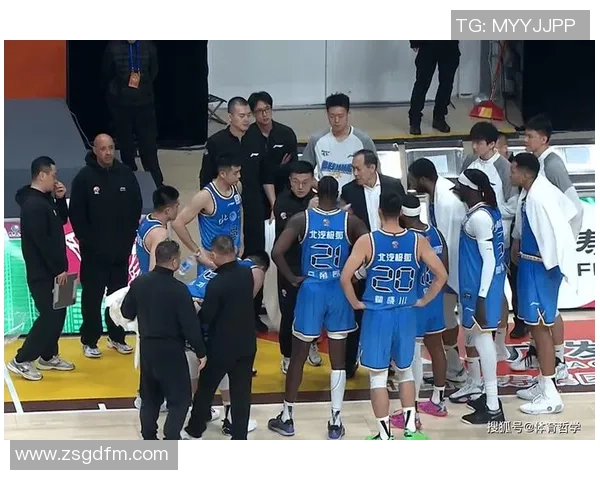 杭州篮球队个人能力引发热议球迷对球员表现褒贬不一